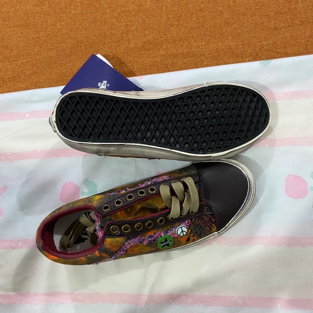 Vans Multicolor Low-Top Sneakers - Picture 9 of 9